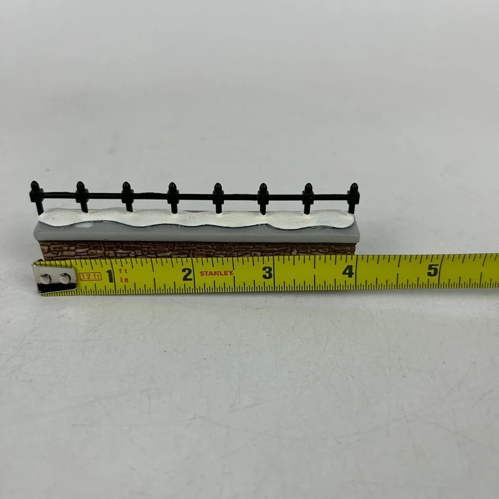 Dept 56 Heritage Village Collection Church Fence Extensions‎ #5807-6 Set of 4